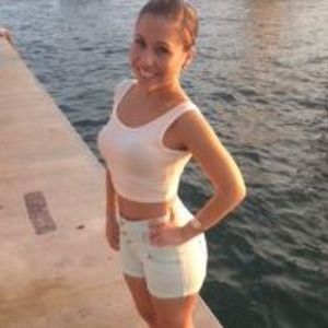 Meet your Posher, Linette