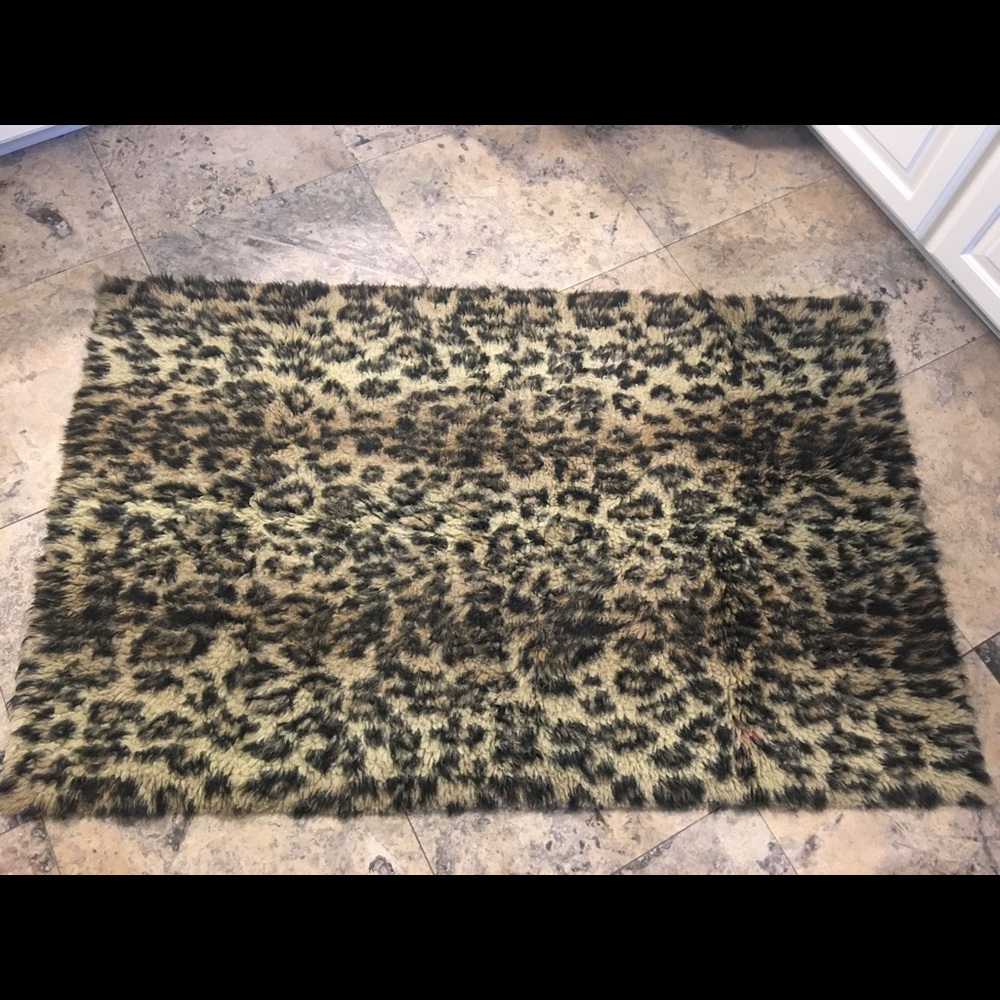 Cheetah rugs