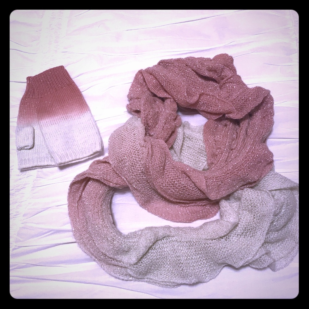 Ruffle Scarf & Match Gloves