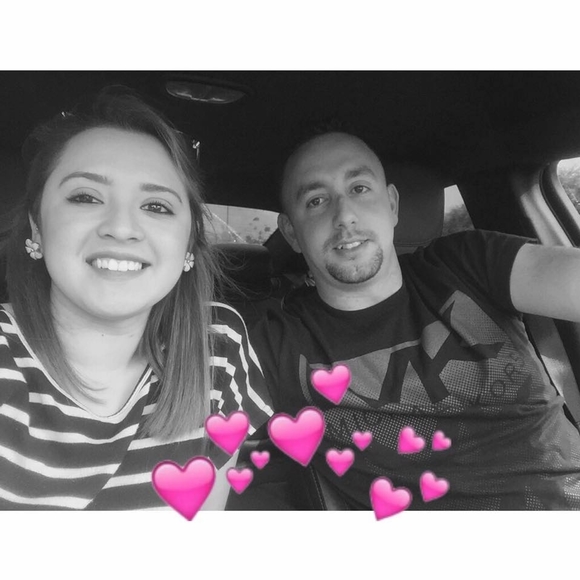 Meet your Posher, Carlos - Picture 1 of 1