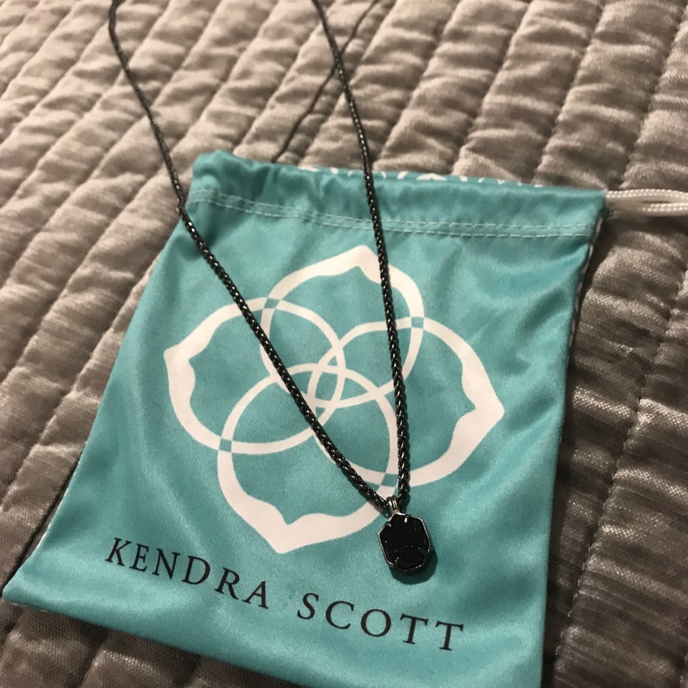 •SOLD•Kendra Scott Gunmetal Drusy Oliver Necklace - Picture 3 of 8