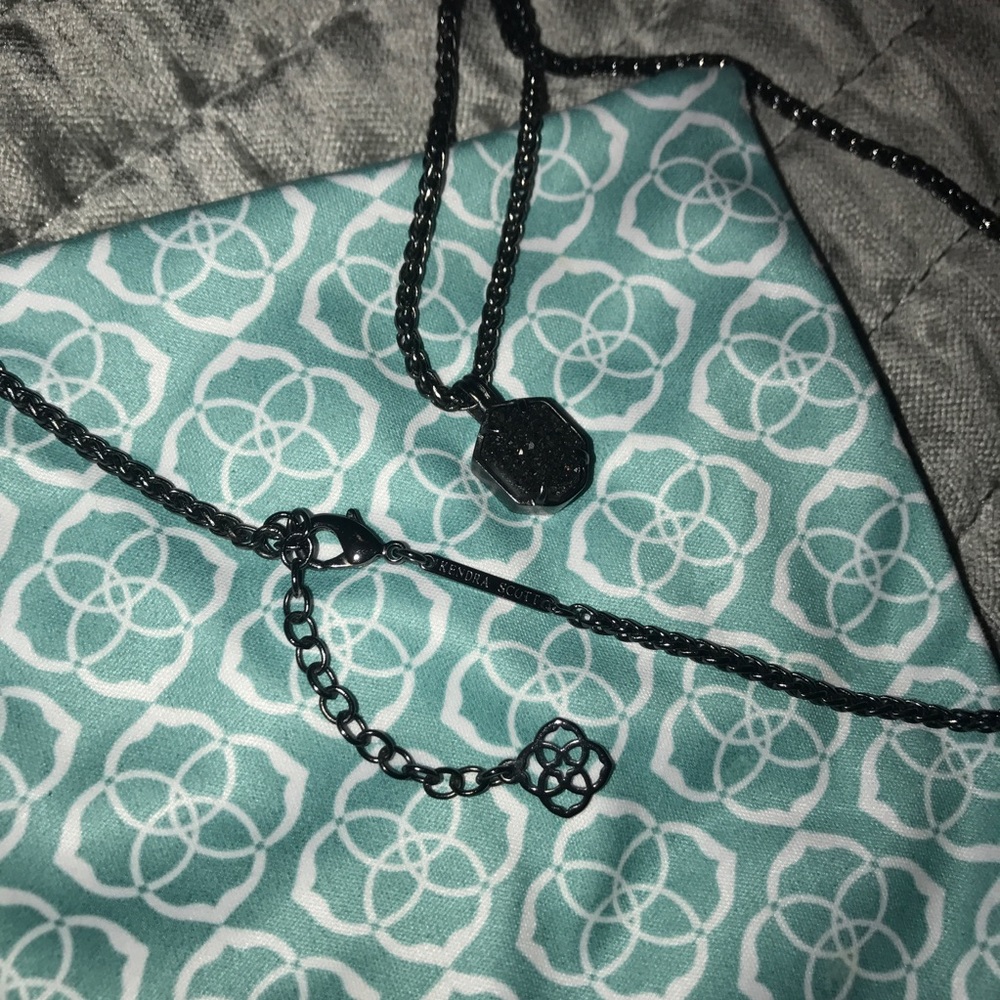 •SOLD•Kendra Scott Gunmetal Drusy Oliver Necklace - Picture 5 of 8