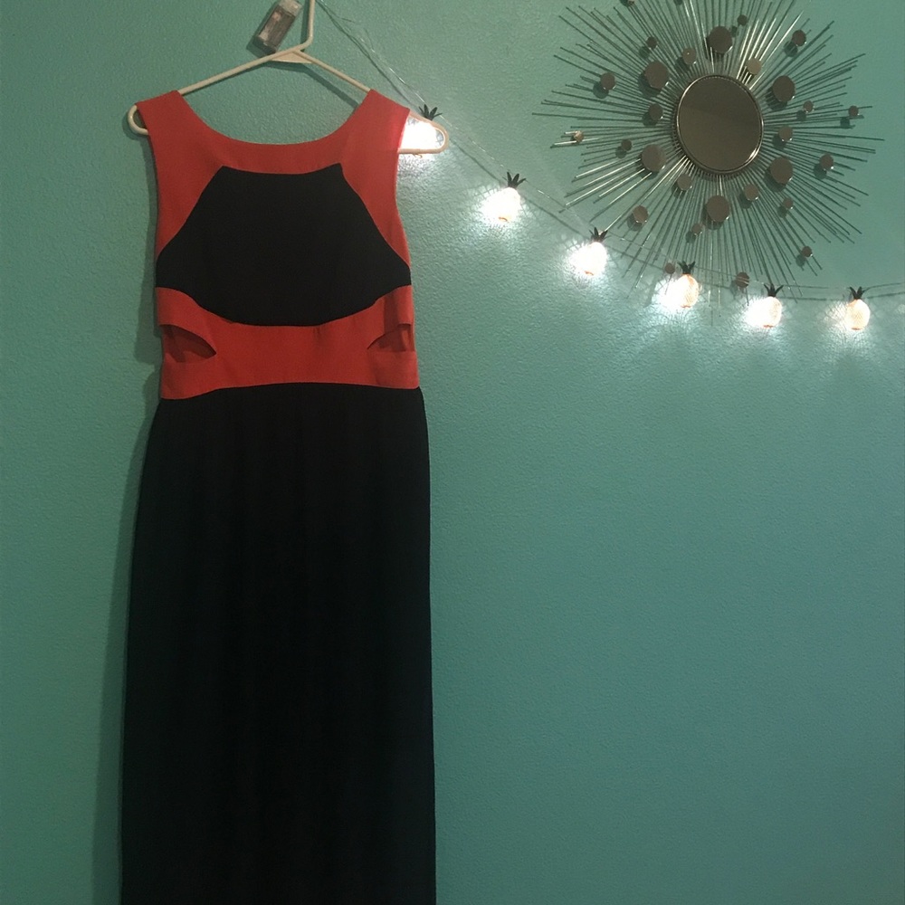 Stunning Cut-Detailed Maxi Dress