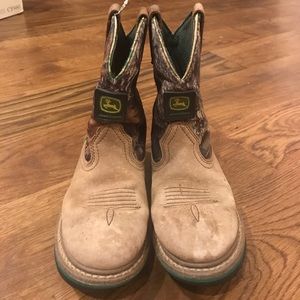 Boys John Deere Camo Boots sz 1.5