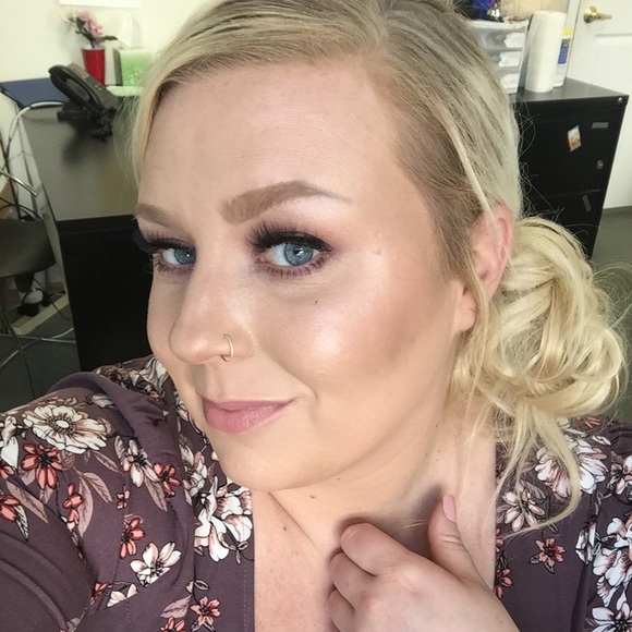 Meet your Posher, Rachael - Picture 2 of 6