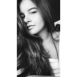 Meet your Posher, Stella