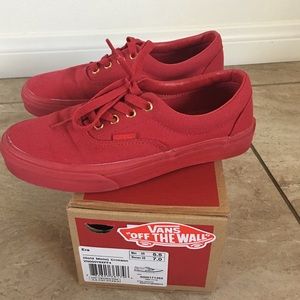 Vans Era Mono Crimson Red