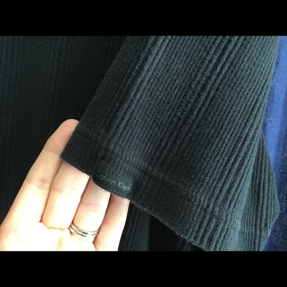 Calvin Klein short sleeve dress shirt - Picture 5 of 6