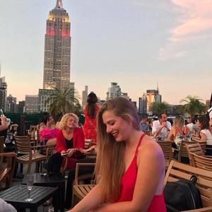 Meet your Posher, Sofía