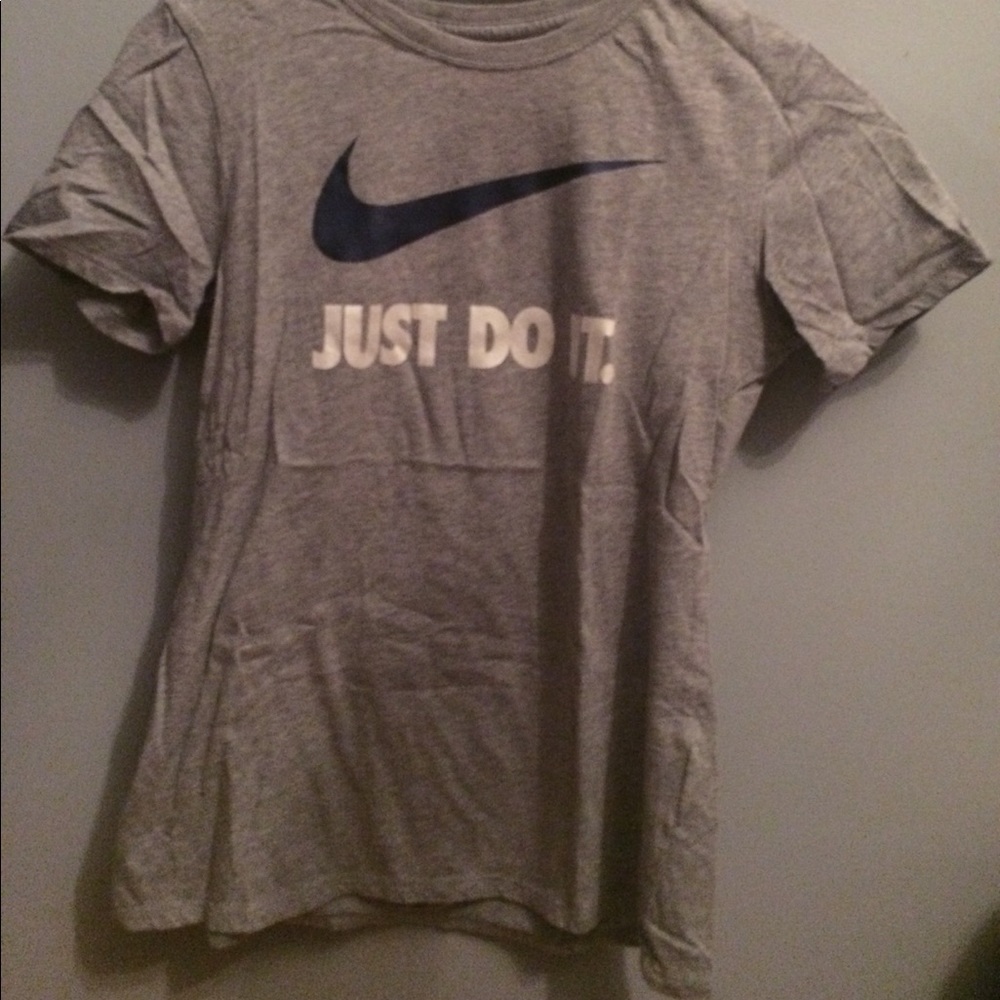 Nike t shirt
