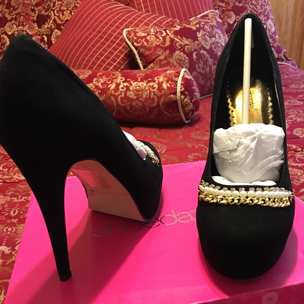 Beautiful Black Suede Heels