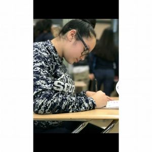 Meet your Posher, Alexis