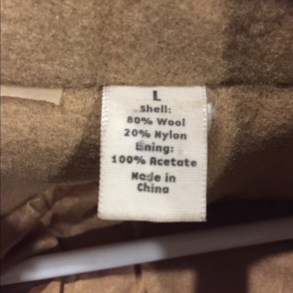 Vintage camel colored trench coat! - Picture 3 of 5