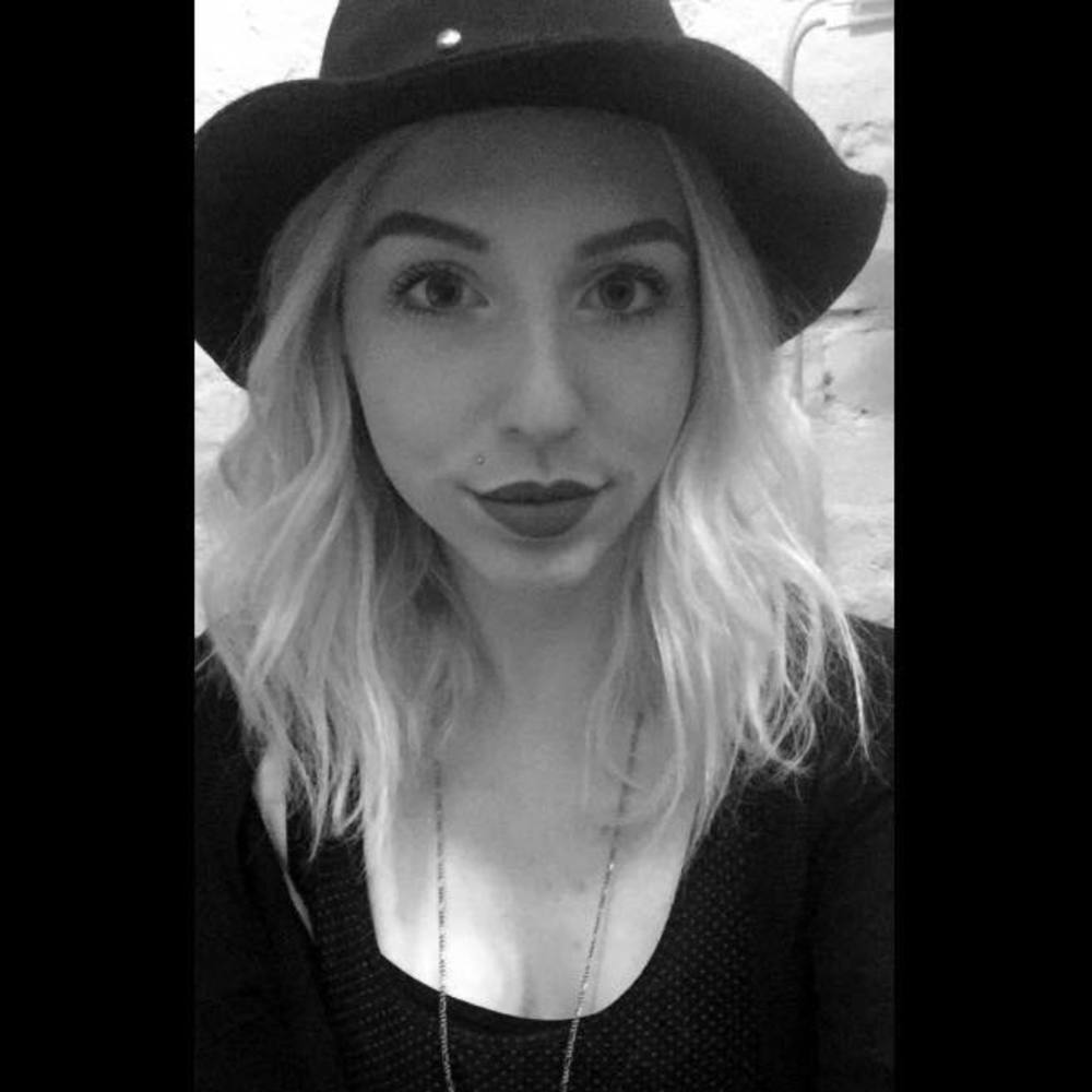 Meet your Posher, Alyssa