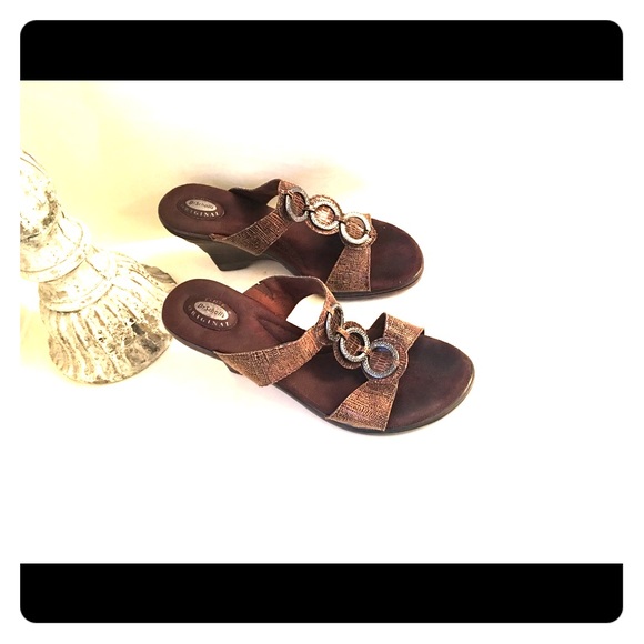 Dr. Scholl's Shoes - ❗️SALE❗️Dr. Scholl's mem foam wedge sandal