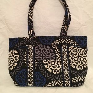 Vera Bradley Little Mandy bag, Canterberry Cobalt
