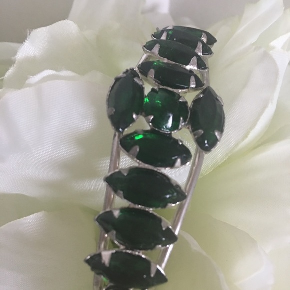 Jewelry - Vintage Emerald Glass Stones, Silver Bracelet