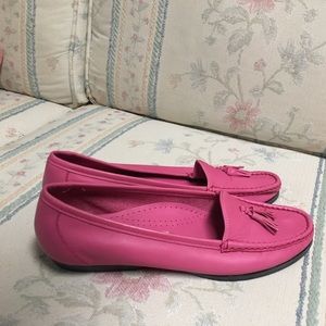 Flats slip on sandals