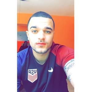 Meet your Posher, Dominic