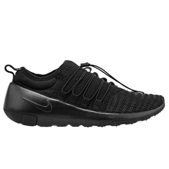 Nike Other - Nike Payaa Premium QS Running Shoes