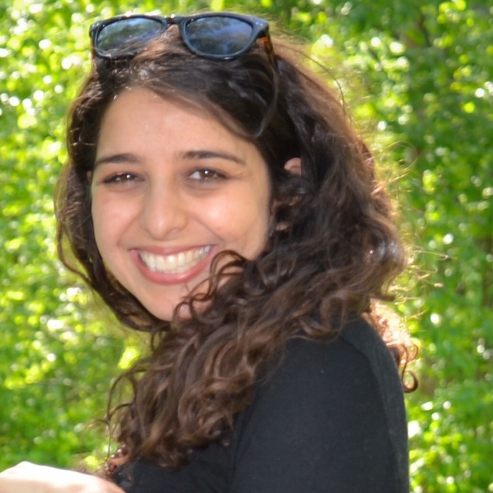 Meet your Posher, Yalda