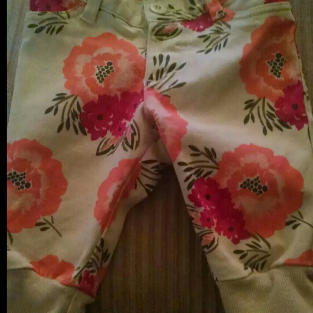 Old Navy floral pants girls 18 - 24 mo