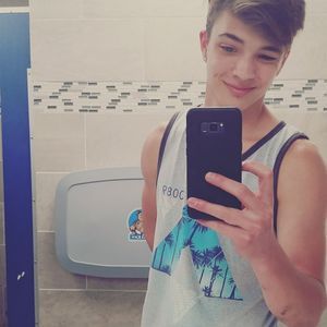 Meet your Posher, Alexander