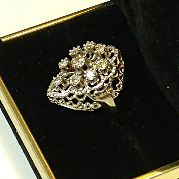 Diamond ring - Picture 3 of 4