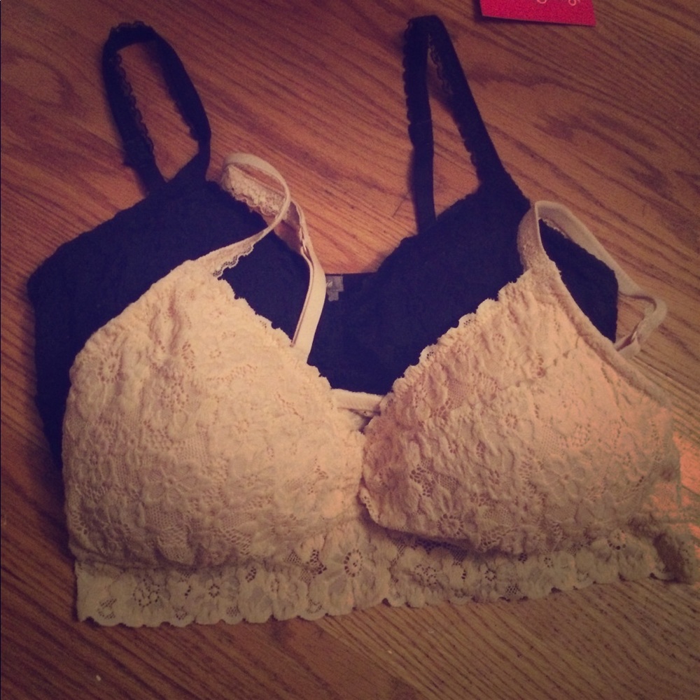 Bra-lets with padding.