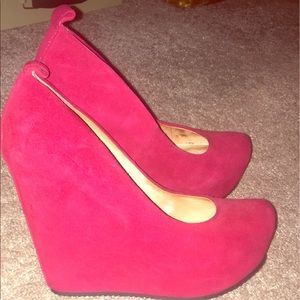 Red Aldo wedge hill shoes