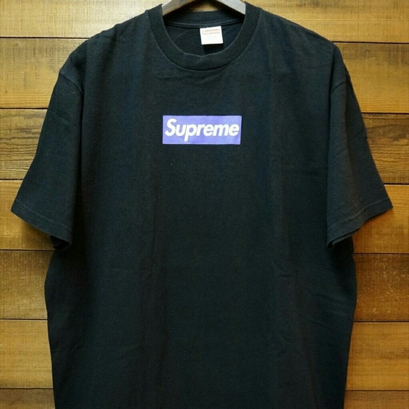 Black Supreme tee - Picture 1 of 2