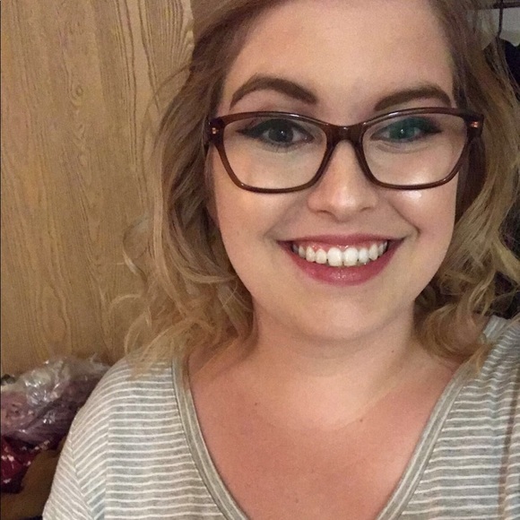 Hi there! Thanks for stopping by. - Picture 4 of 4