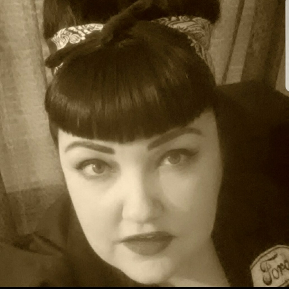 Meet your Posher, Buffy