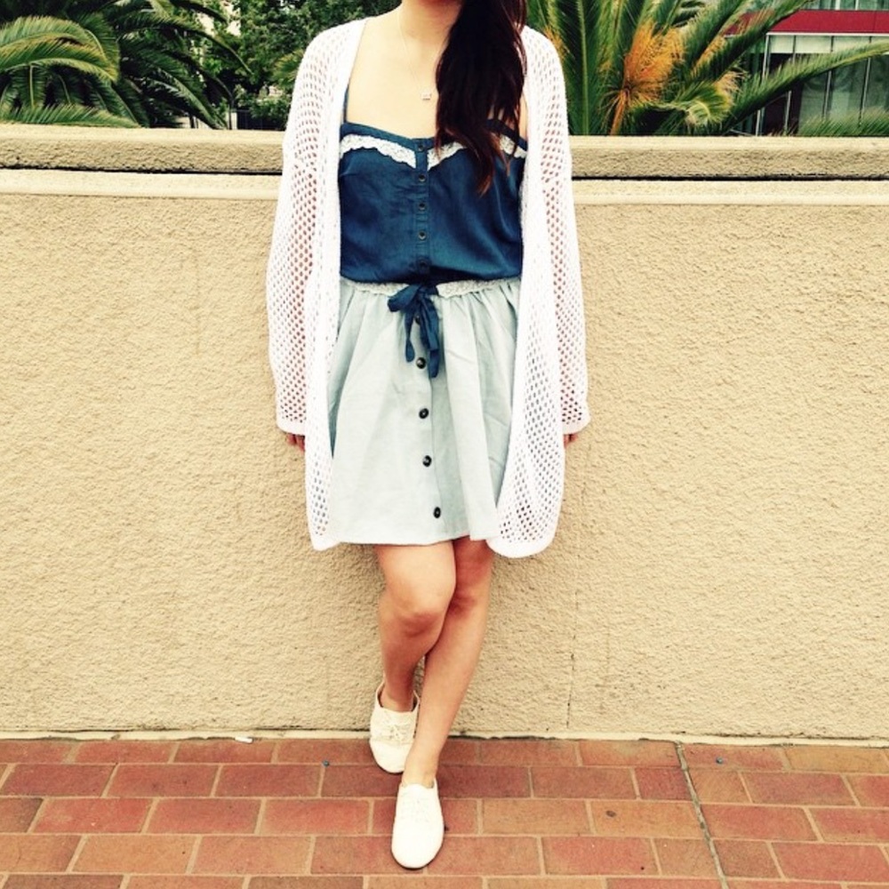 🆕 Forever 21: Blue Lace Bralette - Picture 2 of 3