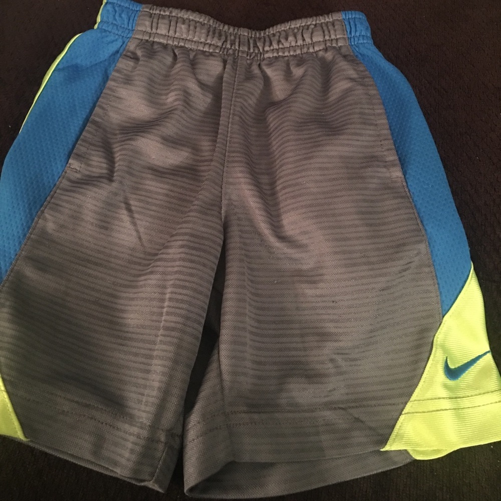 Nike bottoms 3t
