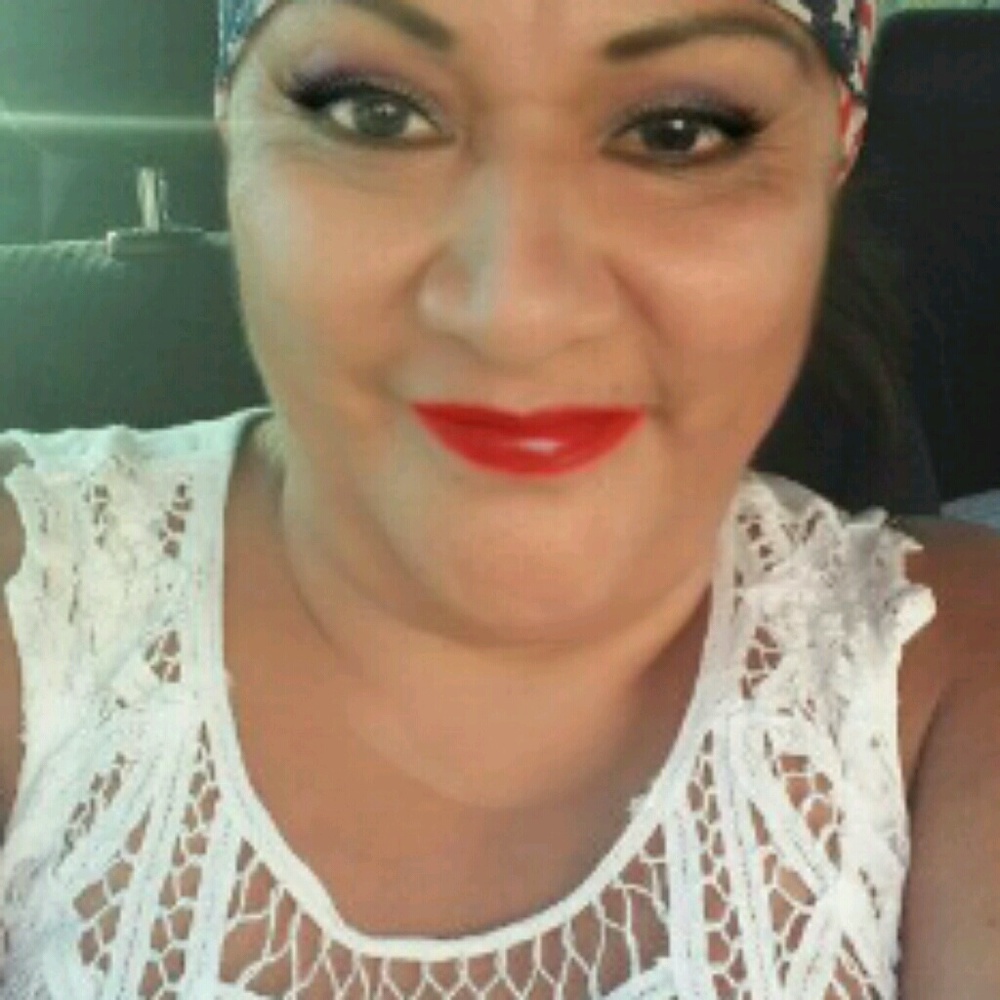 Meet your Posher, Pamela