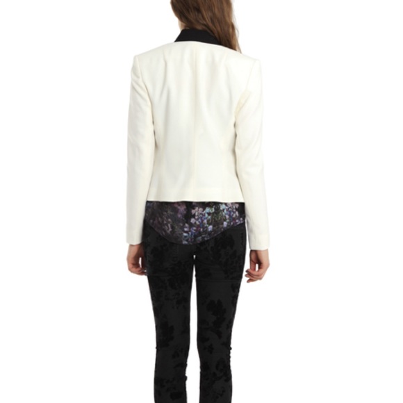 A.L.C chic tuxedo blazer• - Picture 3 of 7