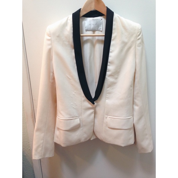 A.L.C chic tuxedo blazer• - Picture 4 of 7