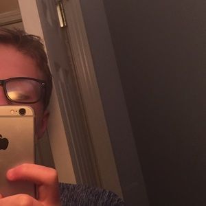 Meet your Posher, Conner