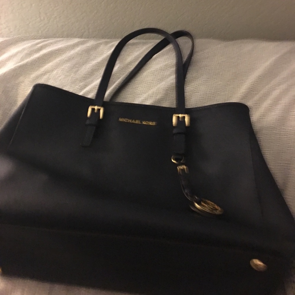 Michael kors tote