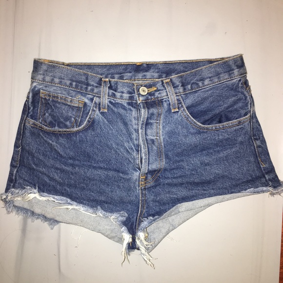 Brandy Melville Denim Highwaisted Shorts - Picture 5 of 5