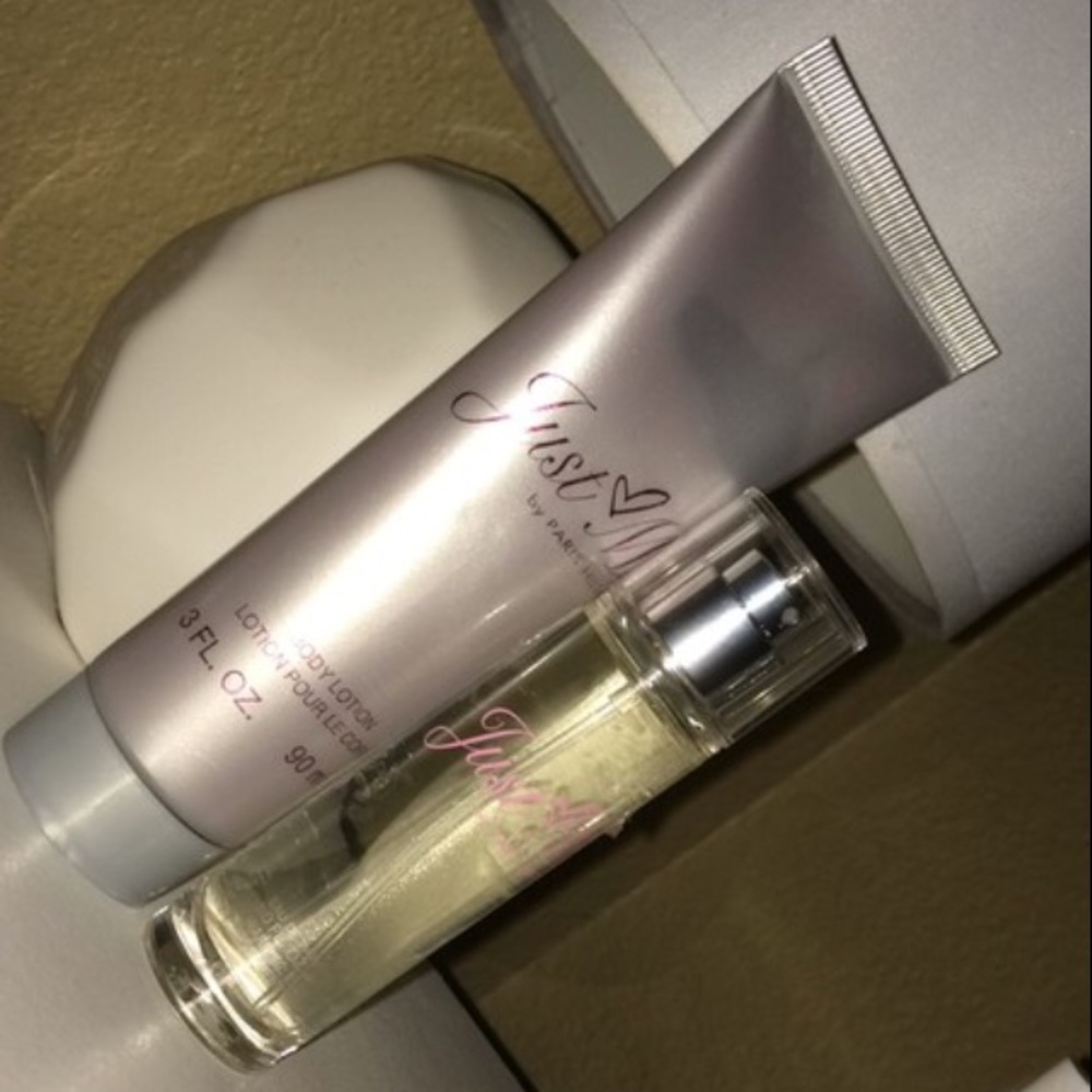 Paris Hilton Just Me Perfume Set