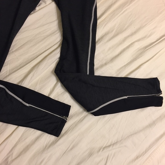 H&M RUNNING TIGHTS! - Picture 5 of 8