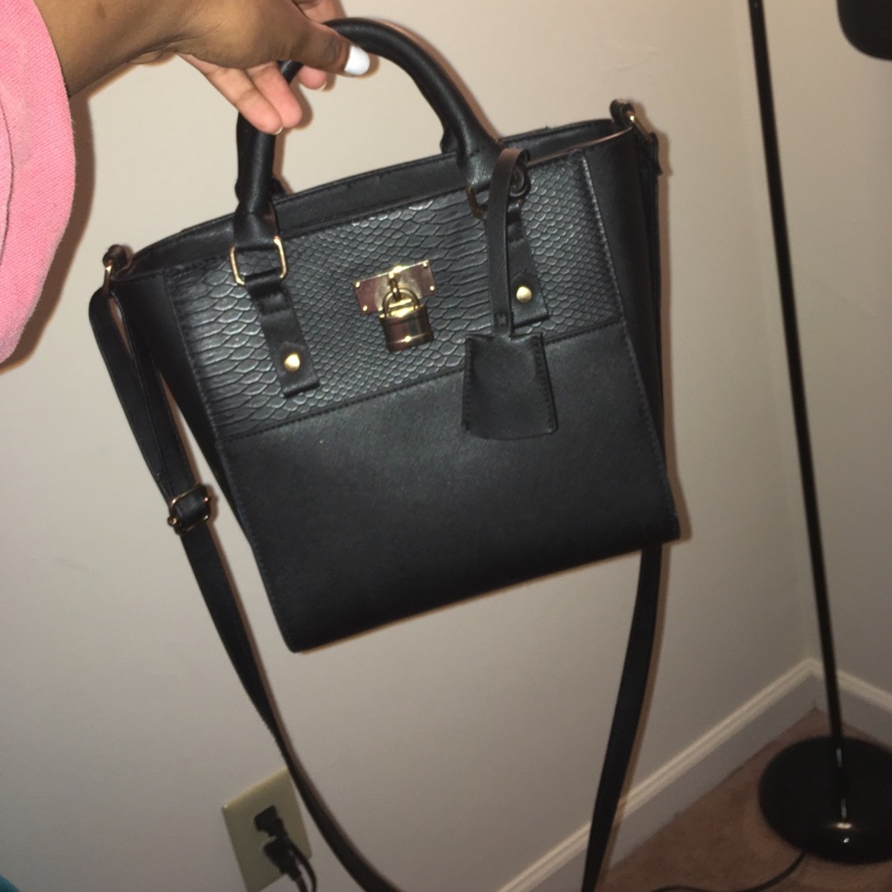 Large Black Shoulder/Satchel Bag