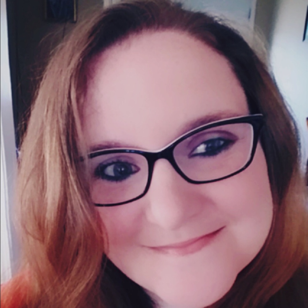 Meet your Posher, Cynthia