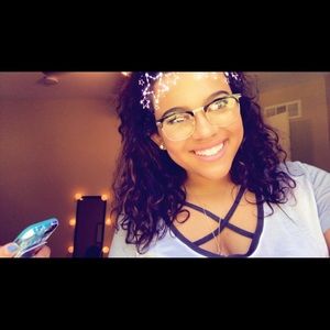 Meet your Posher, Jasmine