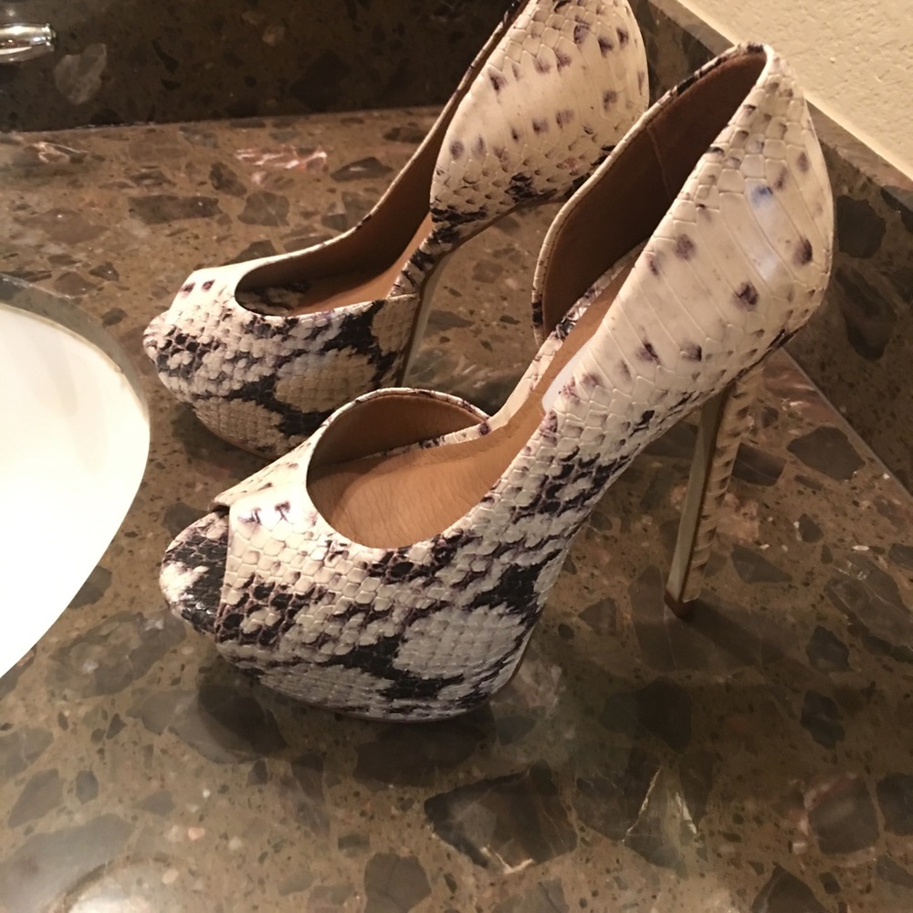 Steve Madden shoes