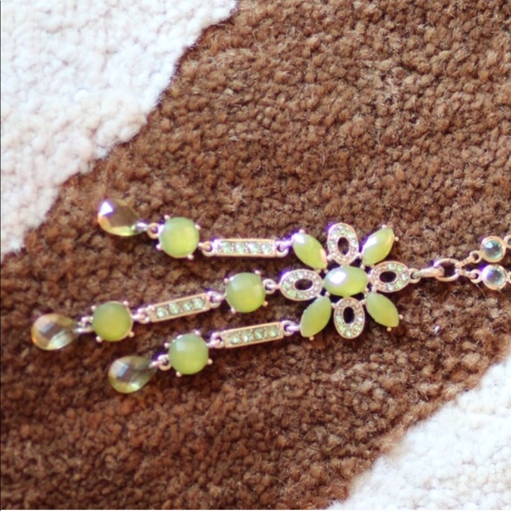 Green and gold *costume* necklace