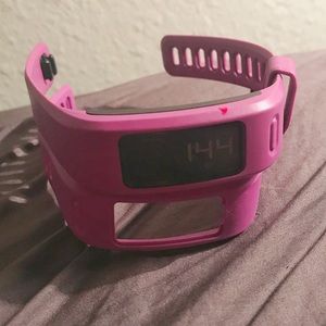 Garmin VIVOfit purple