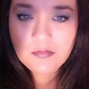 Meet your Posher, Deloyce